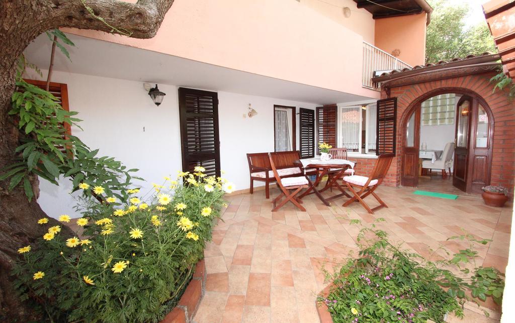 Apartments Villa Lucu Rovinj Extérieur photo