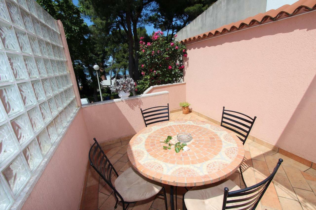 Apartments Villa Lucu Rovinj Extérieur photo