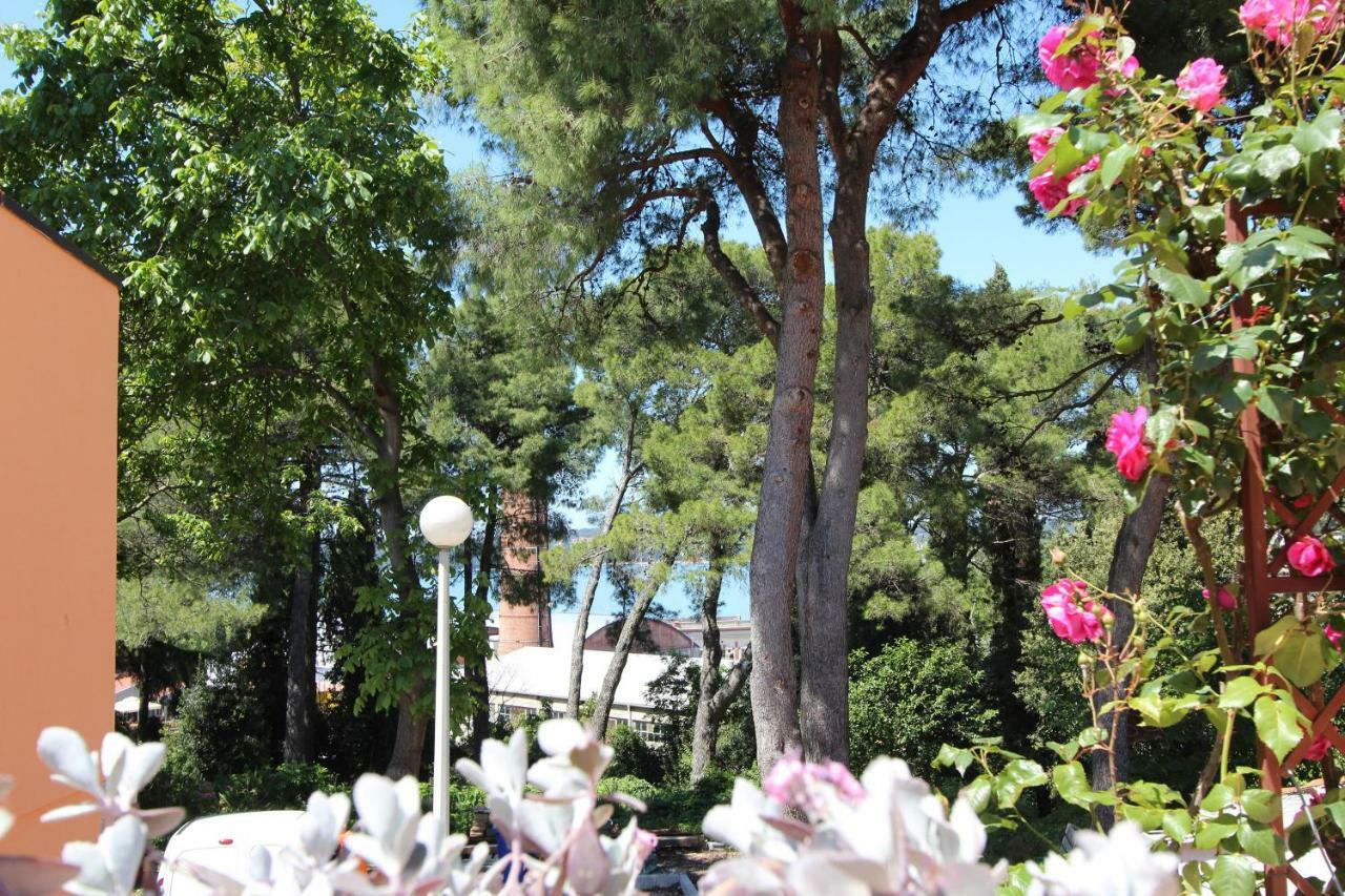 Apartments Villa Lucu Rovinj Extérieur photo